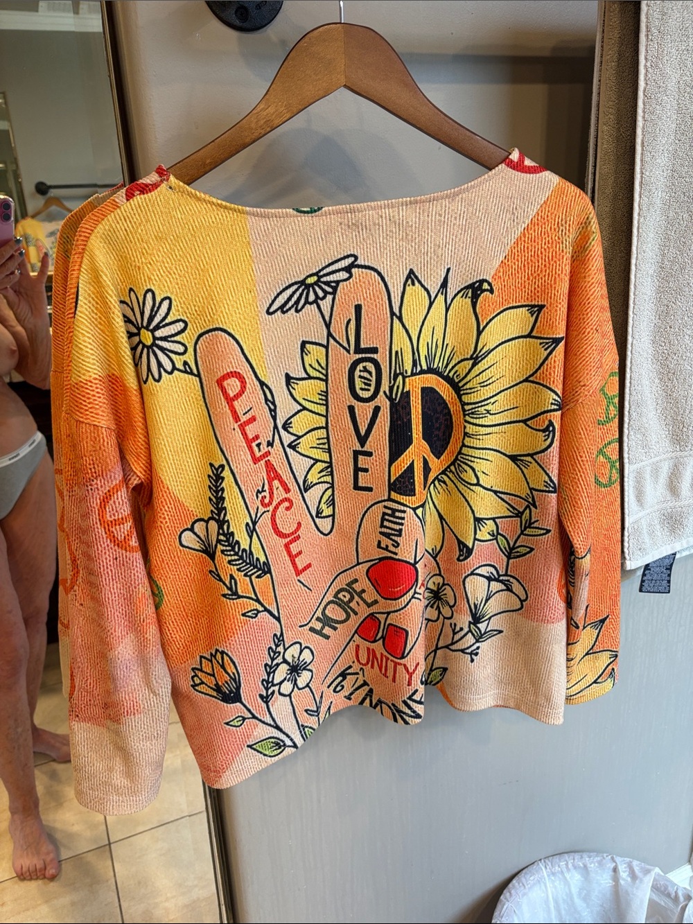 Colorful top - Picture 2 of 3